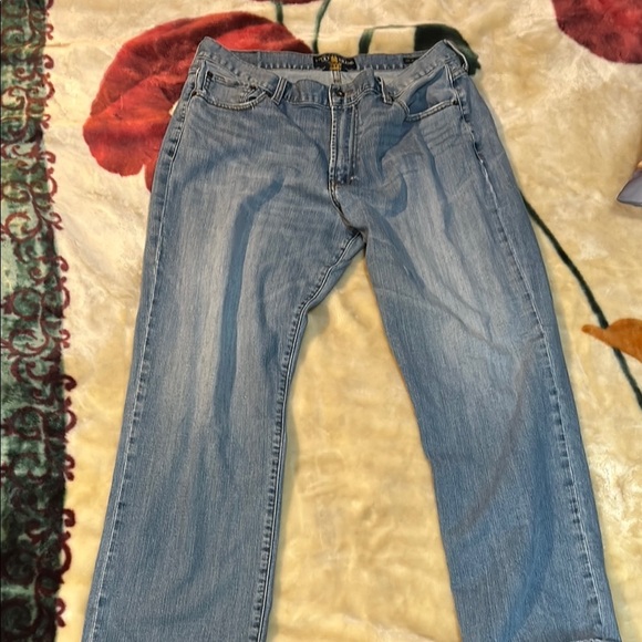 Relaxed Fit Blue Jeans with Classic Denim Style - Picture 1 of 6